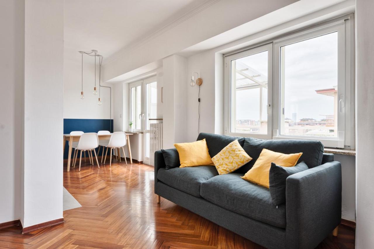 Urban House Carducci - Attic Lägenhet Turin Exteriör bild